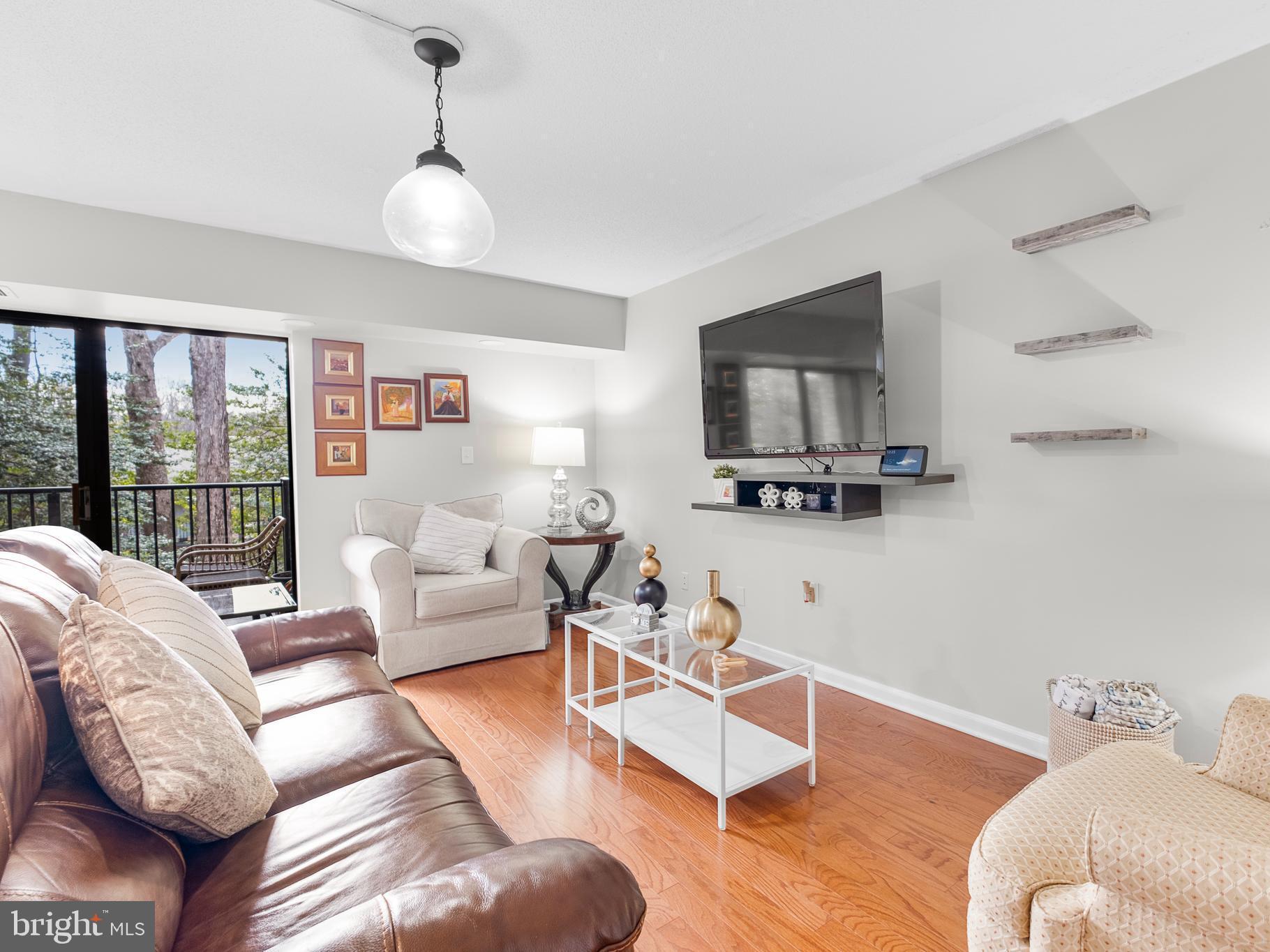 2216 Castle Rock Square, Unit 12C Reston, VA 20191 - Photo 4 of 15