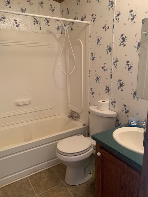 890 Bell Road Watertown, TN 37184 - Photo 33 of 62 a bathroom with a toilet and a shower