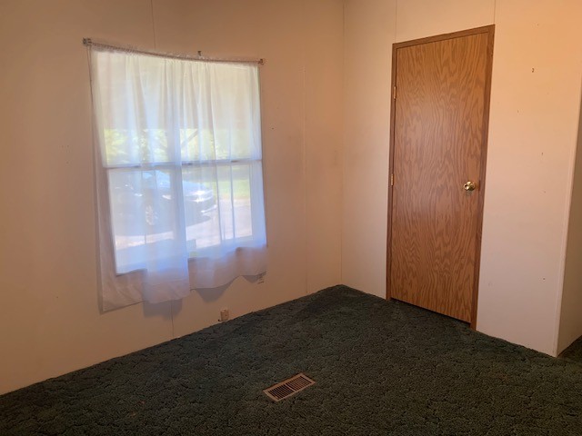 890 Bell Road Watertown, TN 37184 - Photo 35 of 62 an empty room with a window