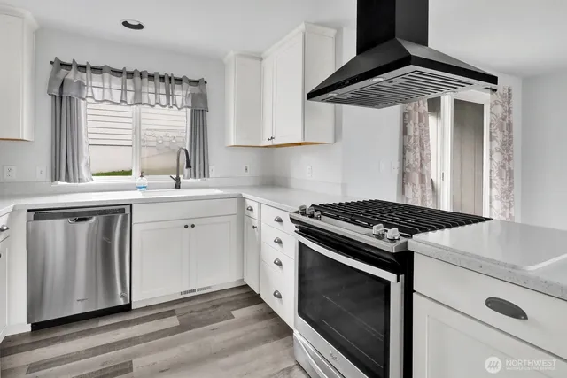 $950,000 | 1502 Burrows Court, Anacortes, WA 98221