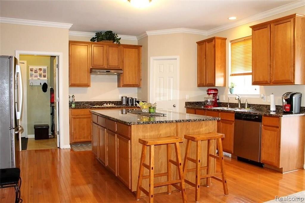 3511 Hogan Circle Rochester Hills, MI 48307 - Photo 6 of 43