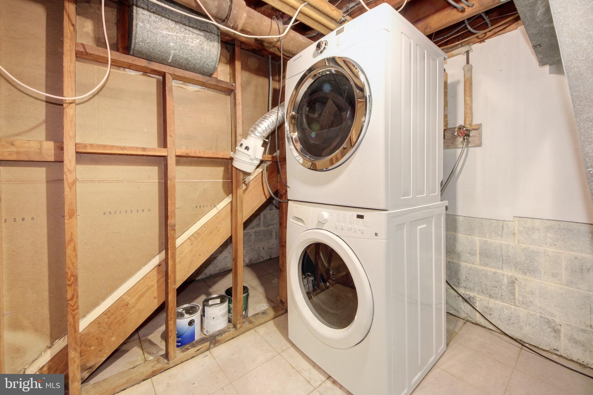 395 O Street Southwest Washington, DC 20024 - Photo 28 of 44 Washer/dryer