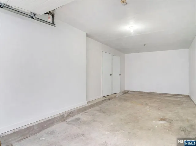 $400,000 | 42 Krueger Court, Unit 1305, Newark, NJ 07103