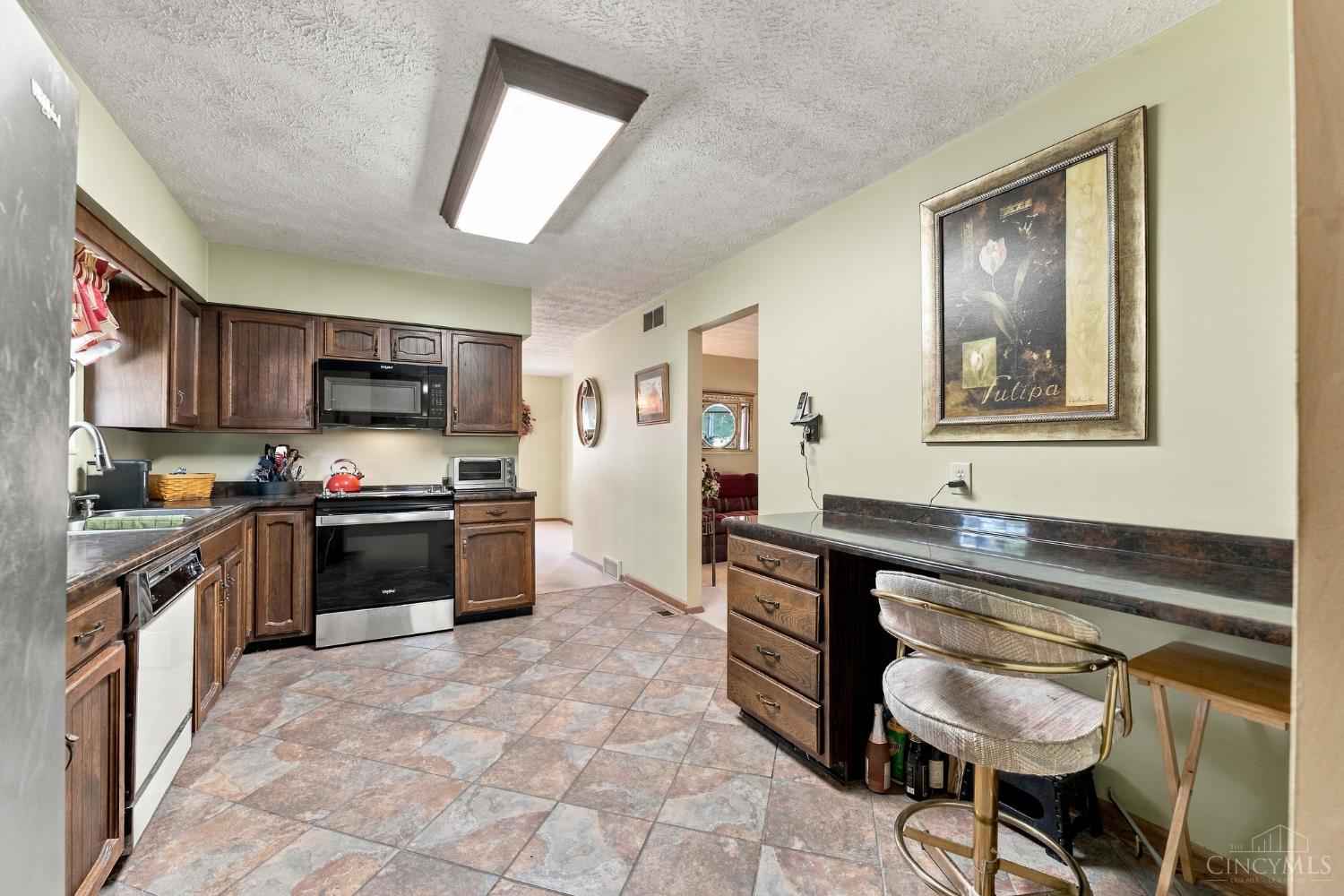 5696 Liberty Fairfield Road Hamilton, OH 45011 - Photo 10 of 29 Gallery Image 10
