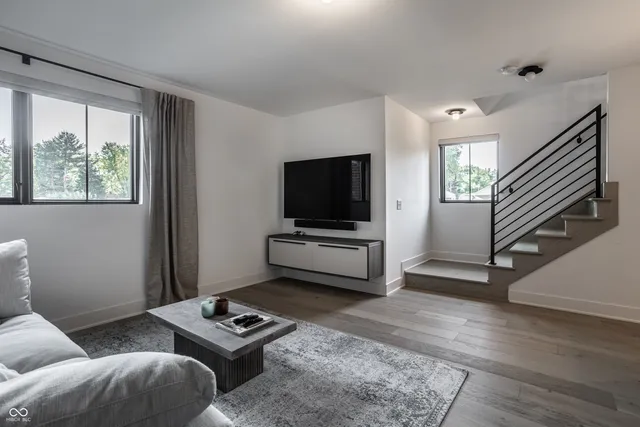 $825,000 | 416 Monon Wy Drive, Carmel, IN 46032