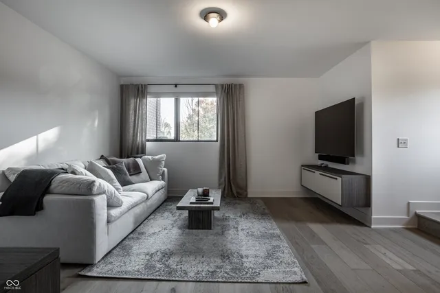 $825,000 | 416 Monon Wy Drive, Carmel, IN 46032