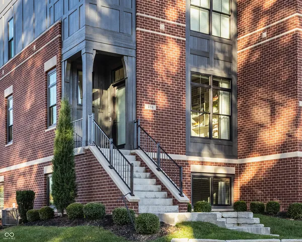 $825,000 | 416 Monon Wy Drive, Carmel, IN 46032