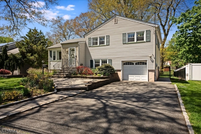 7 Rutgers Street West Orange, NJ 07052 - Photo 2 of 19