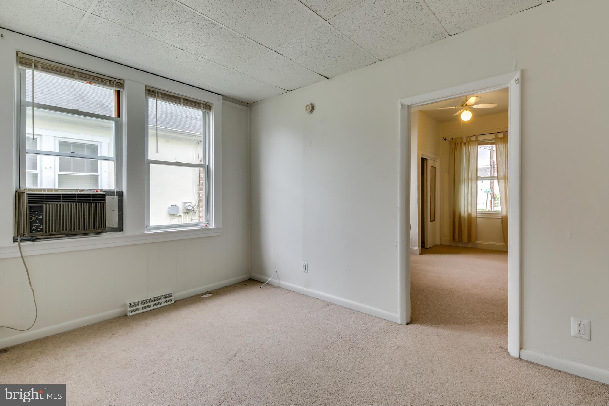 809 Bay Ridge Avenue Annapolis, MD 21403 - Photo 10 of 17 Interior (General)