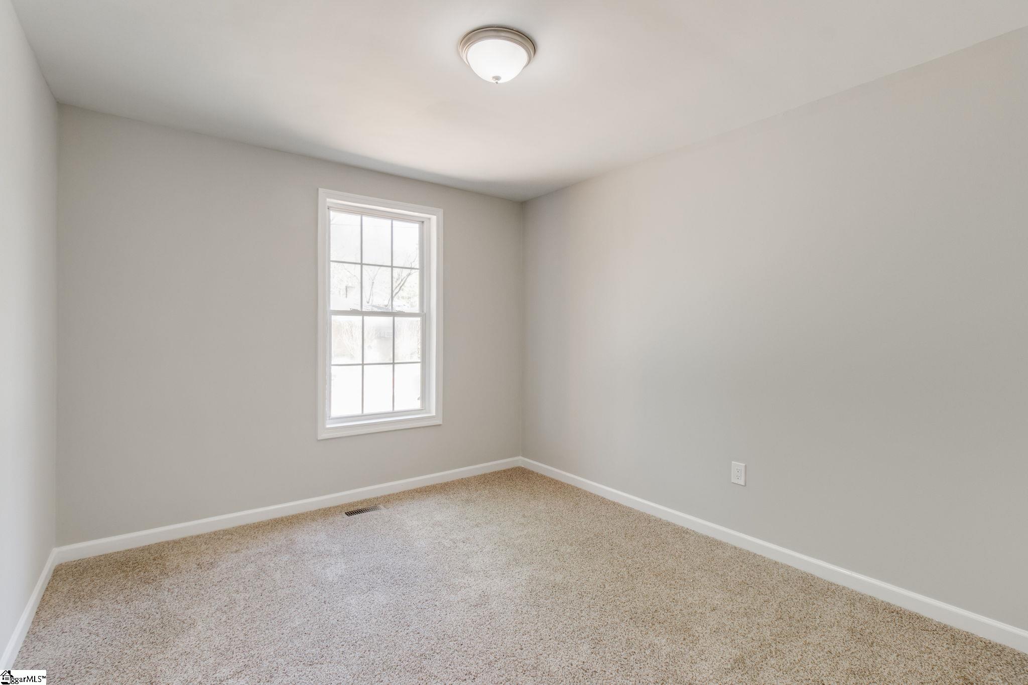 11 Miller Street Greenville, SC 29607 - Photo 12 of 15