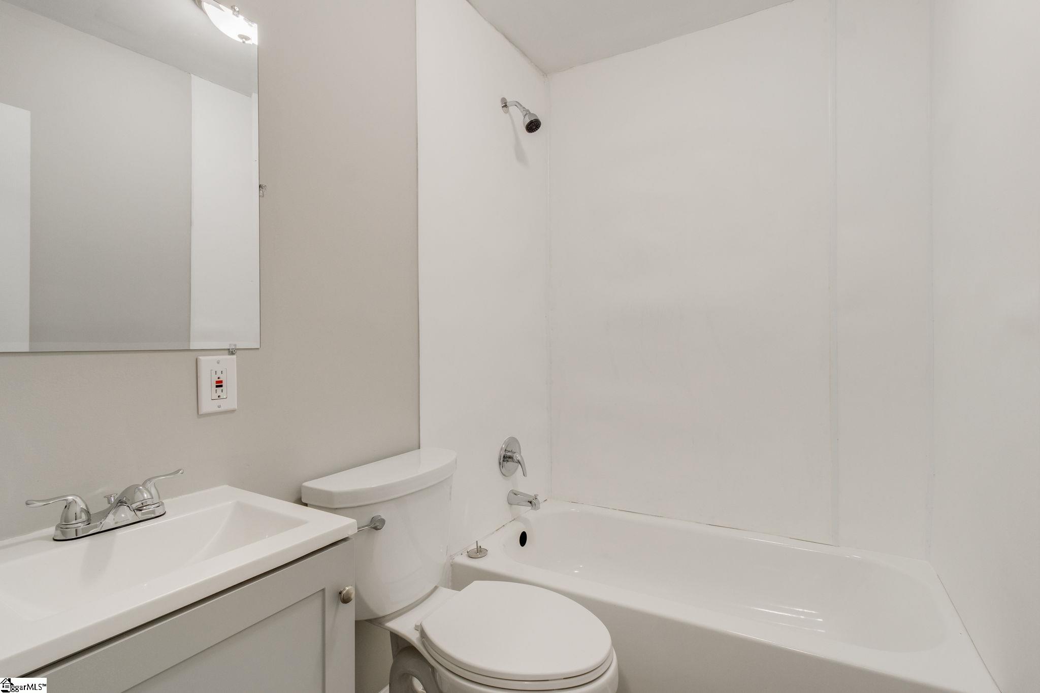 11 Miller Street Greenville, SC 29607 - Photo 9 of 15