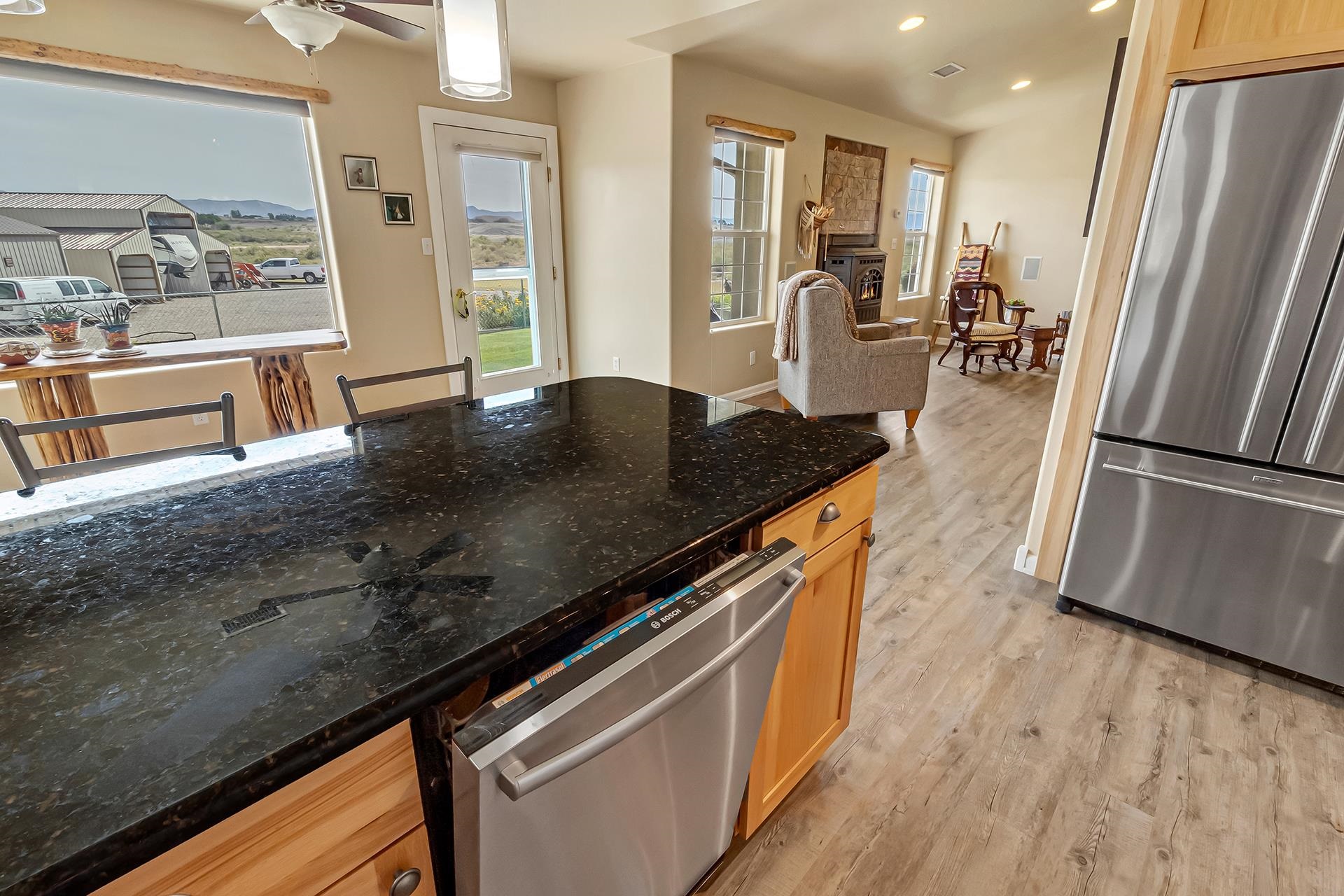 1270 14 Road Loma, CO 81524 - Photo 9 of 36 Gallery Image 9
