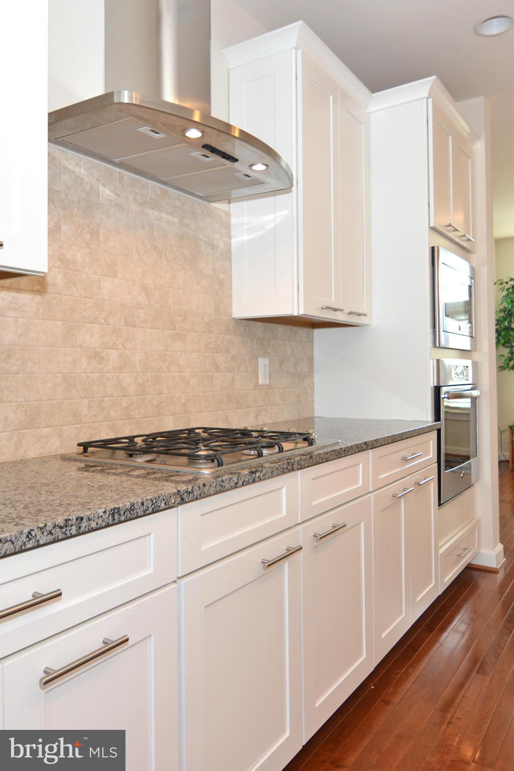 7403 Matapan Drive Hanover, MD 21076 - Photo 7 of 37 Upscale workstation for your dining pleasure