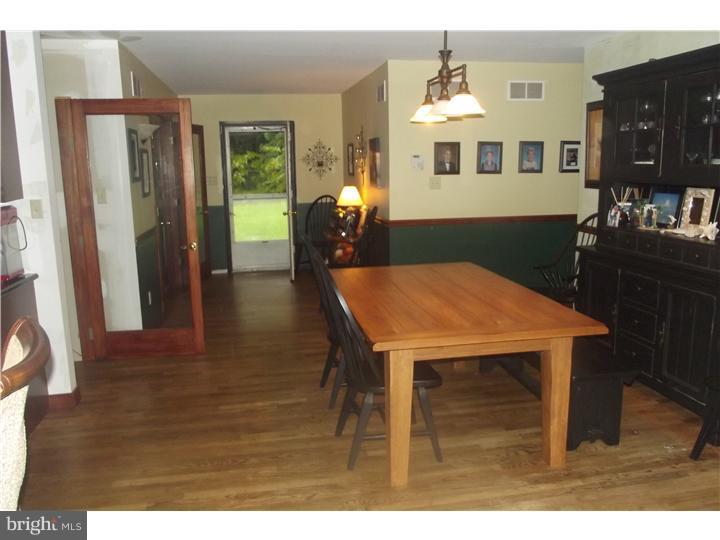 242 Log Cabin Road Perkasie, PA 18944 - Photo 6 of 19 Gallery Image 6