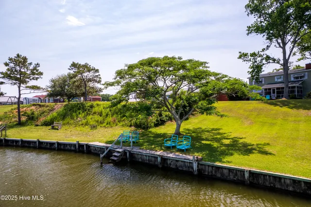 $499,000 | 130 Bunch Road, Aydlett, NC 27916