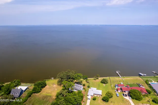 $499,000 | 130 Bunch Road, Aydlett, NC 27916