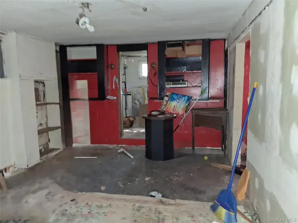 a view of a storage & utility room