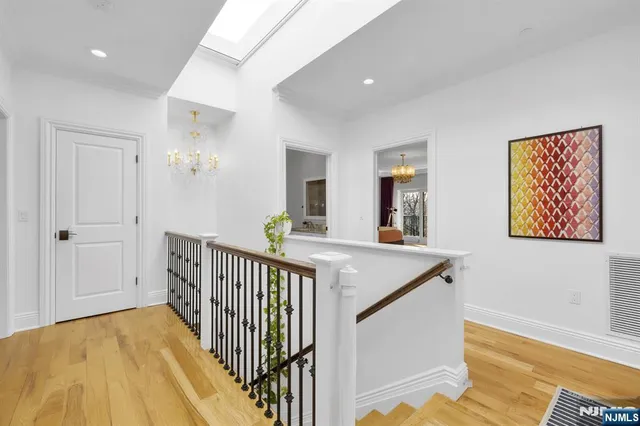 $1,250,000 | 44 Marquis Court, Unit 44, Edgewater, NJ 07020