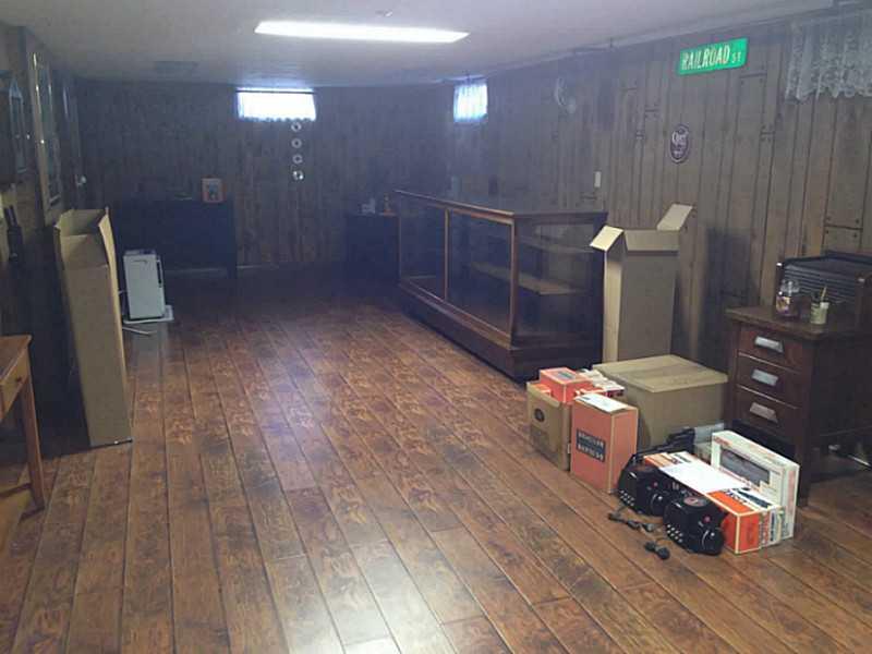 1027 Old State Road Apollo, PA 15613 - Photo 11 of 19 Great Room.