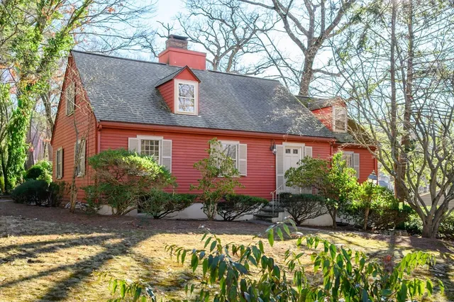 $1,049,000 | 57 Columbine Road, Milton, MA 02186