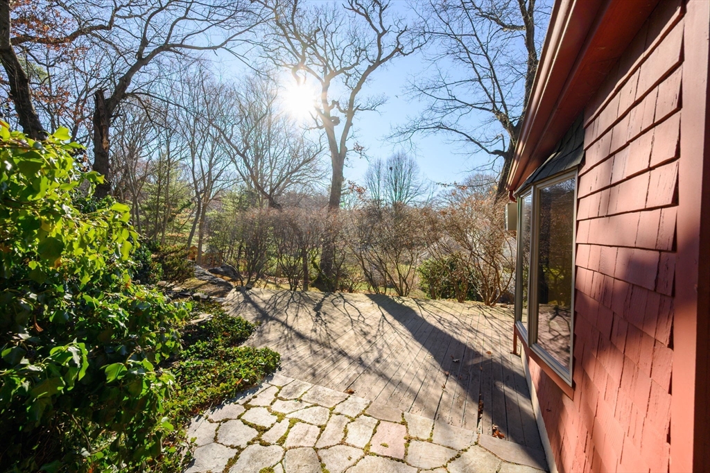 57 Columbine Road Milton, MA 02186 - Photo 23 of 28