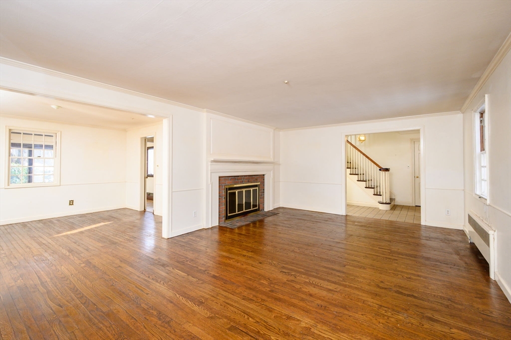 57 Columbine Road Milton, MA 02186 - Photo 5 of 28