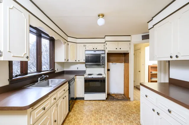 $1,049,000 | 57 Columbine Road, Milton, MA 02186