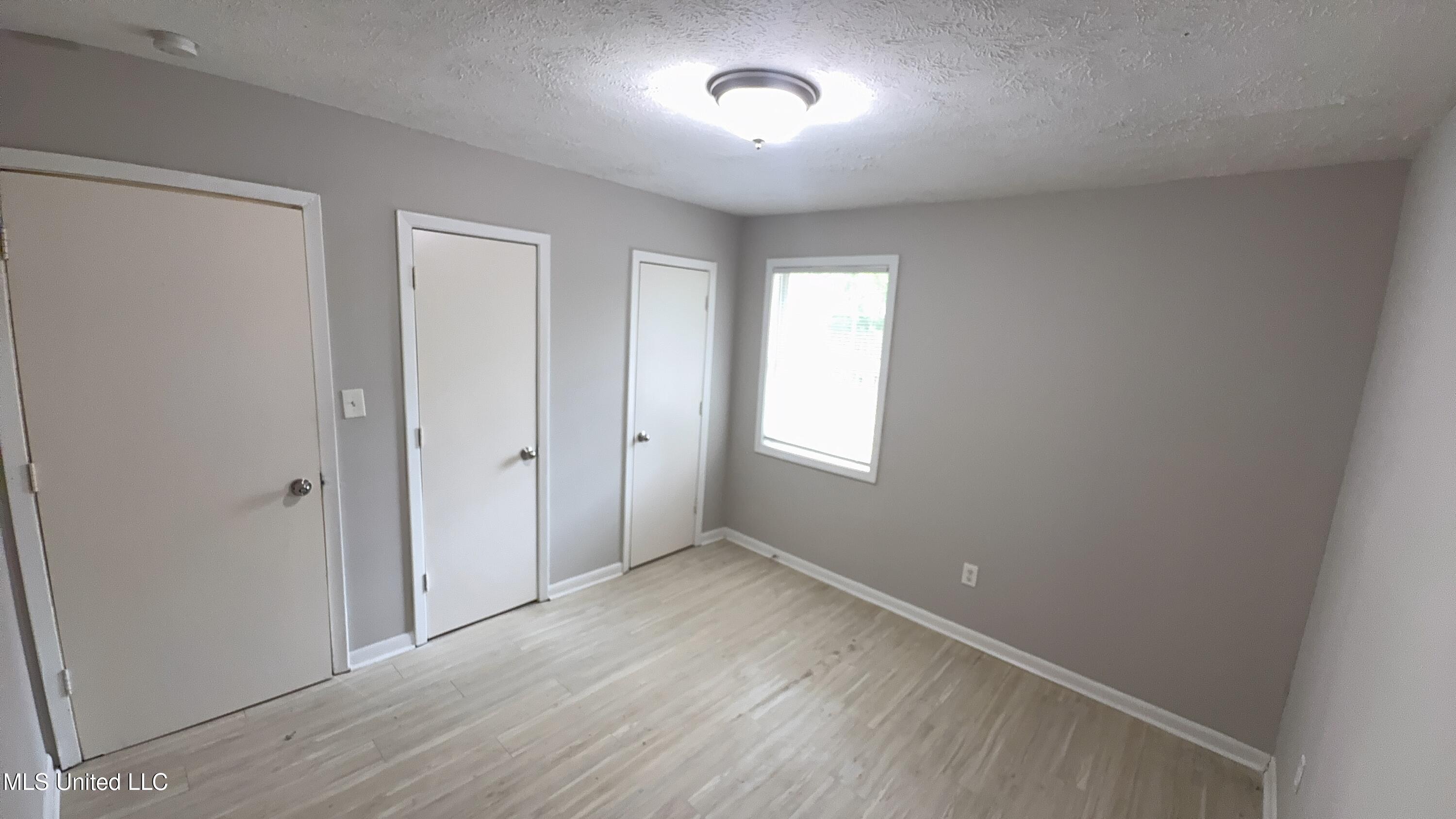 207-209 Lawrence Road Jackson, MS 39206 - Photo 7 of 8 BR