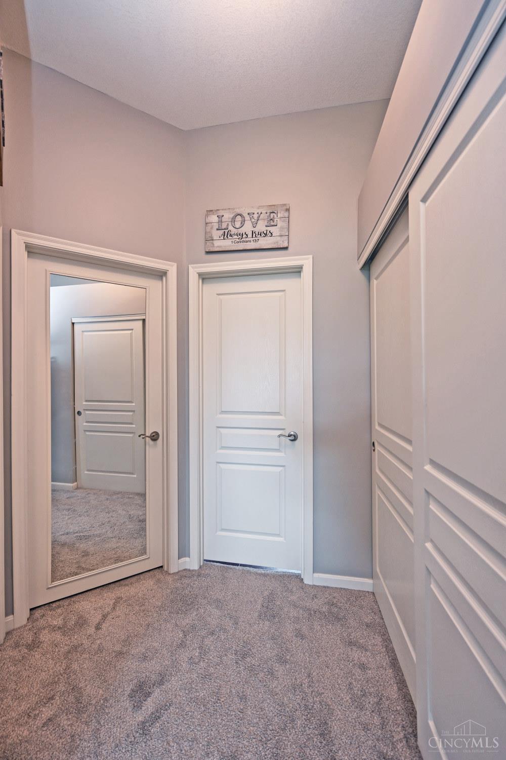 7302 Bridge Point Drive Cincinnati, OH 45248 - Photo 19 of 42