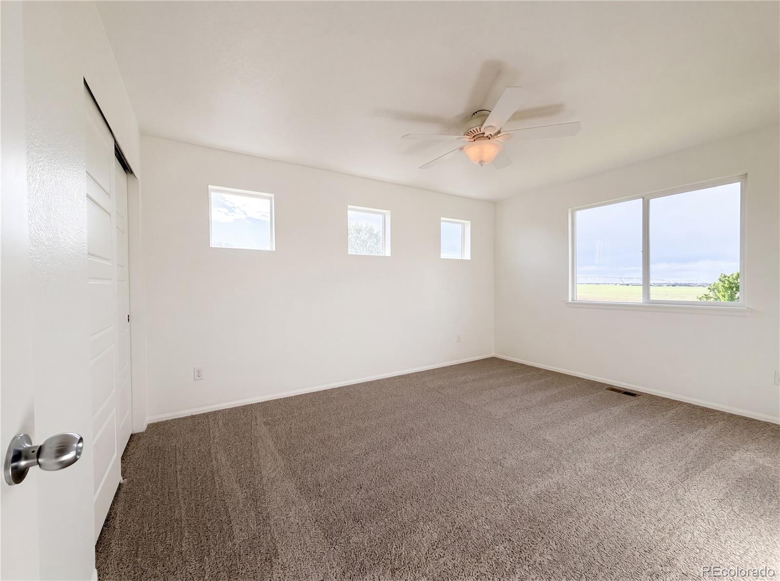 8585 Raspberry Drive Longmont, CO 80504 - Photo 4 of 50