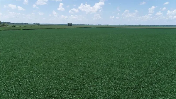 $4,550,000 | 2 North Of Cranberry Bend Road, Malta Bend, MO 65339