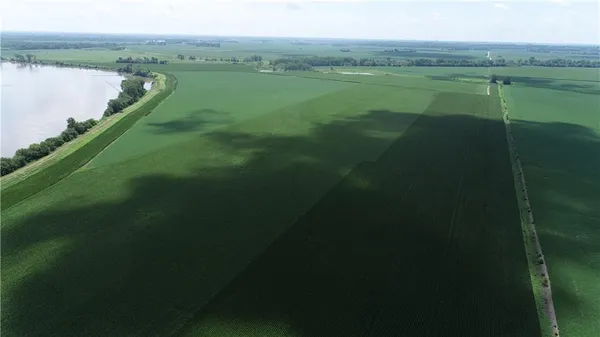 $4,550,000 | 2 North Of Cranberry Bend Road, Malta Bend, MO 65339