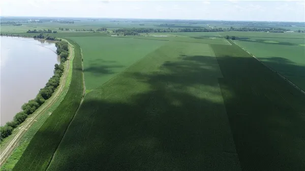 $4,550,000 | 2 North Of Cranberry Bend Road, Malta Bend, MO 65339