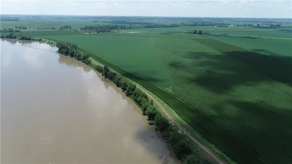 $4,550,000 | 2 North Of Cranberry Bend Road, Malta Bend, MO 65339