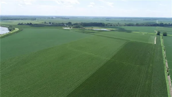 $4,550,000 | 2 North Of Cranberry Bend Road, Malta Bend, MO 65339