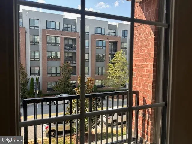 $3,000 | 106 St Ives Place, Unit 103, Oxon Hill, MD 20745