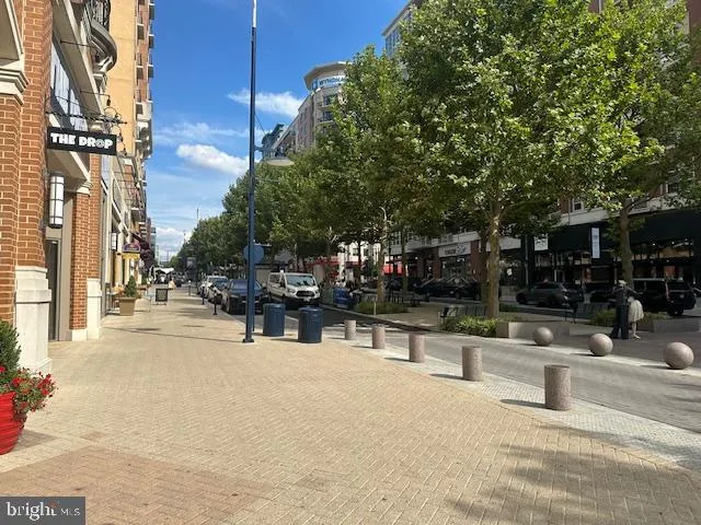 $3,000 | 106 St Ives Place, Unit 103, Oxon Hill, MD 20745