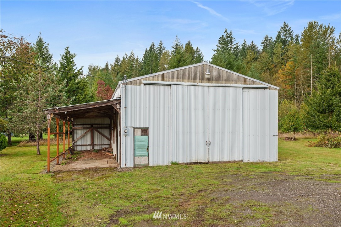 253 Stowell Road Salkum, WA 98582 - Photo 27 of 31 a view of back yard of the house