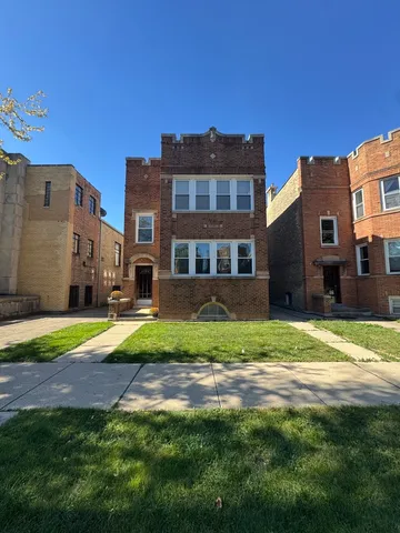 a backyard of a house