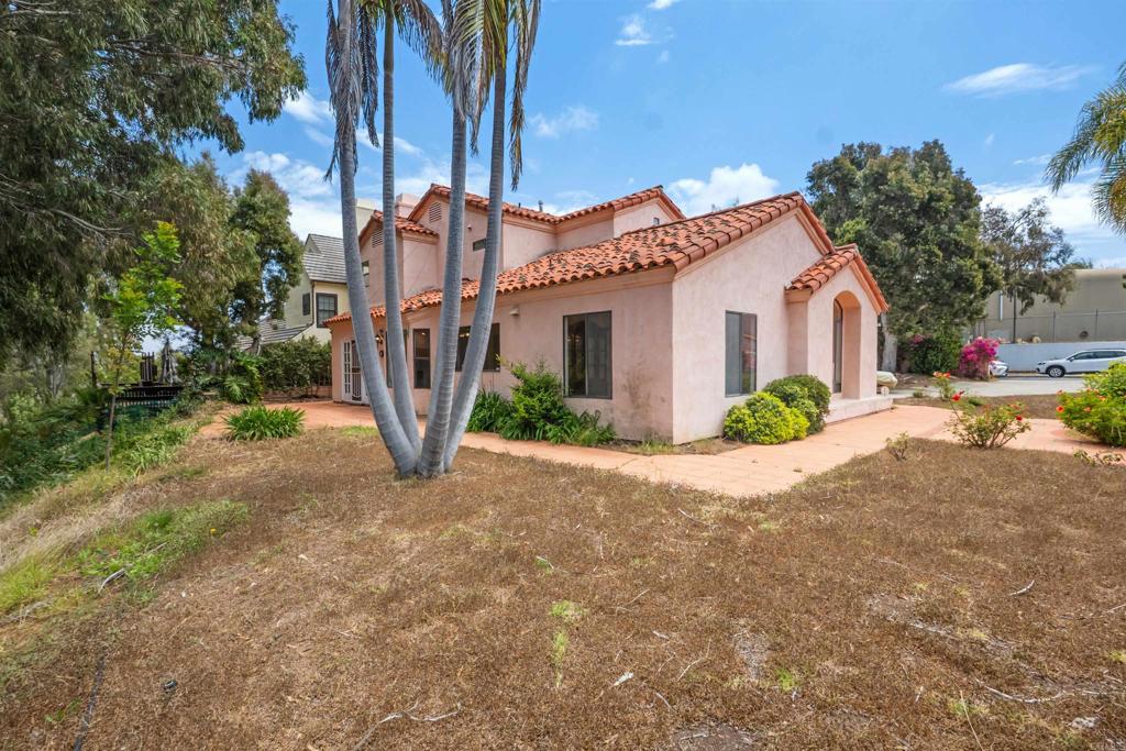 2246 Janis Way Carlsbad, CA 92008 - Photo 28 of 30