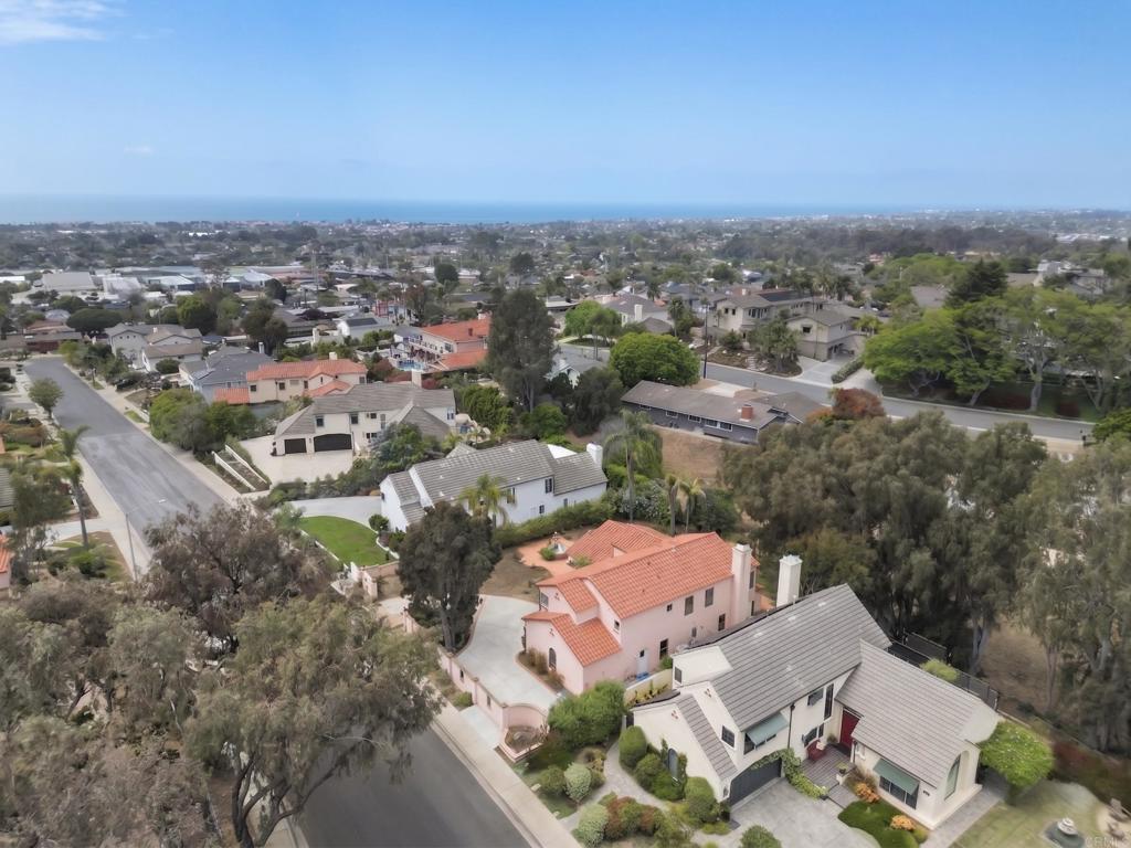 2246 Janis Way Carlsbad, CA 92008 - Photo 3 of 30