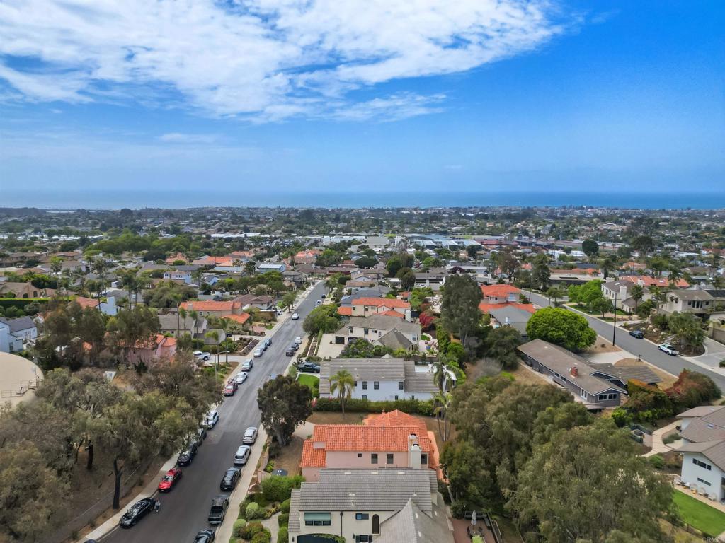 2246 Janis Way Carlsbad, CA 92008 - Photo 6 of 30