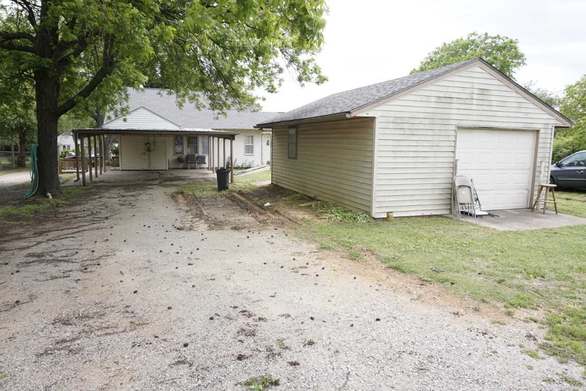 1017 Cedar Street Perry, OK 73077 - Photo 4 of 4 Gallery Image 4