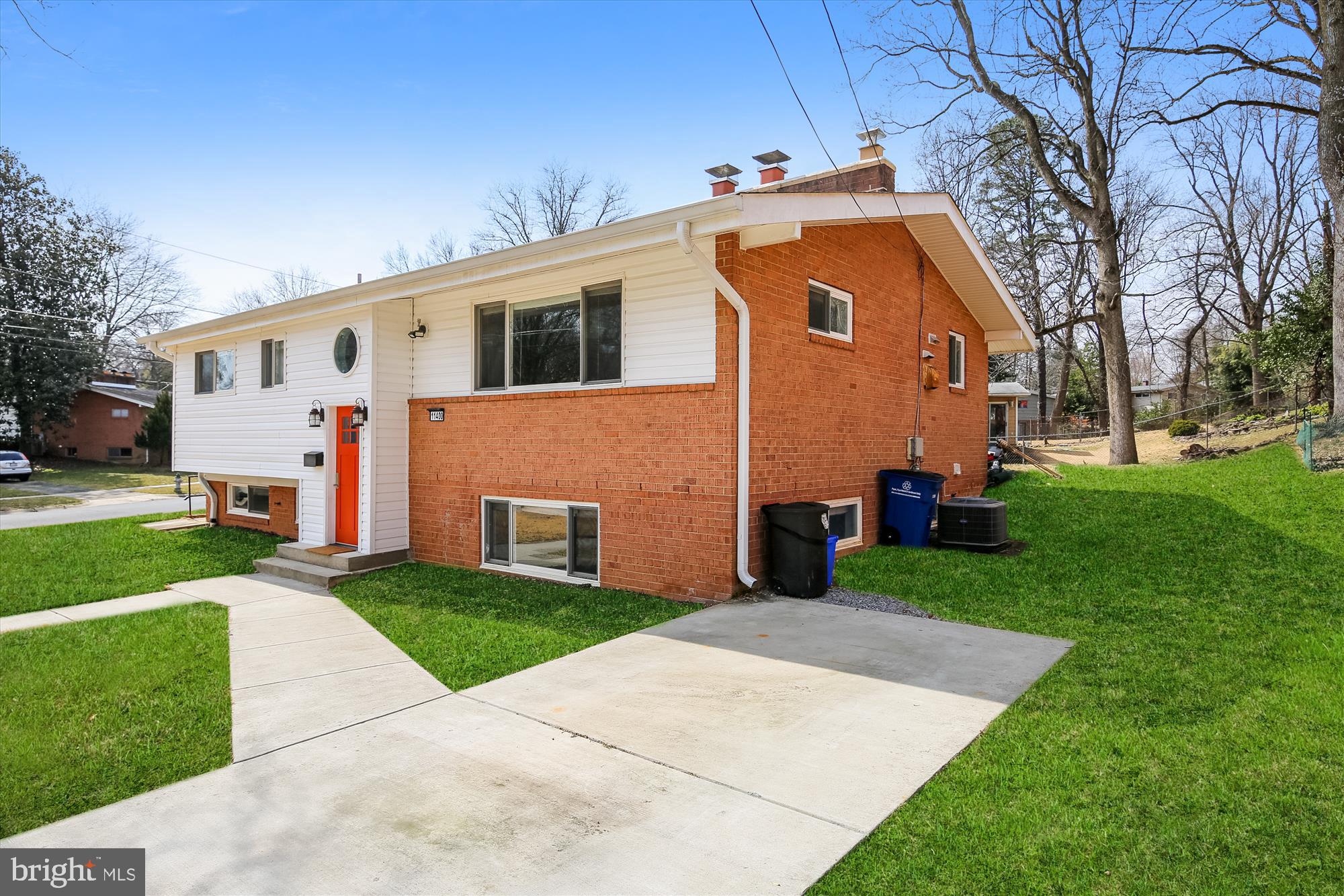 11400 Rockbridge Road Silver Spring, MD 20902 - Photo 2 of 30 Front Walk