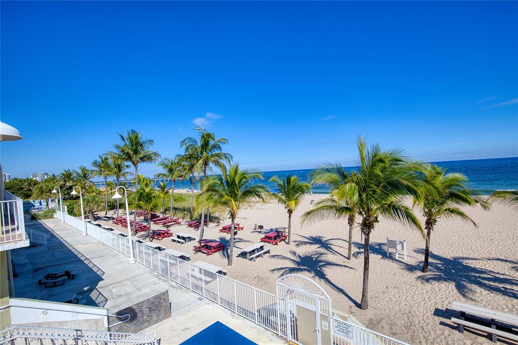 111 Briny Avenue, Unit 2008 Pompano Beach, FL 33062 - Photo 29 of 50 a view of outdoor space with seating area