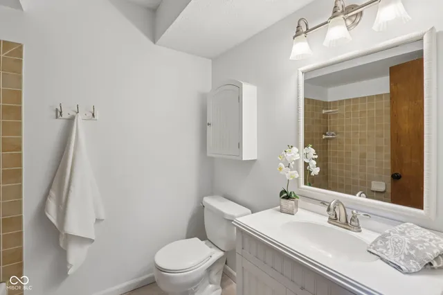 $310,000 | 8402 Tanager Lane, Indianapolis, IN 46256