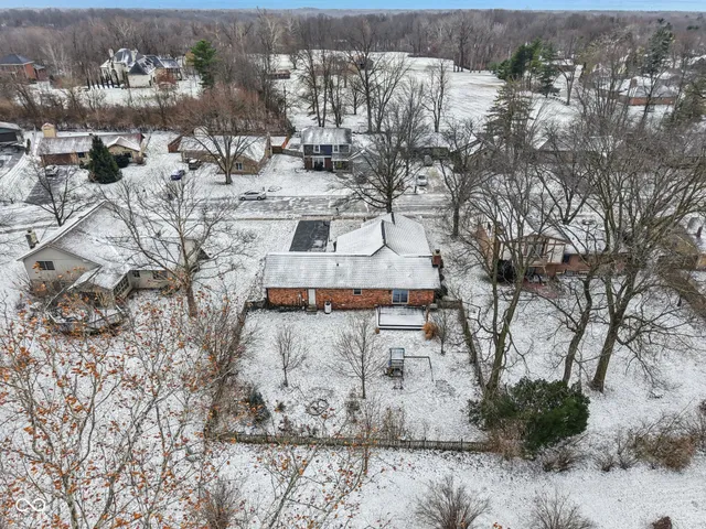 $310,000 | 8402 Tanager Lane, Indianapolis, IN 46256