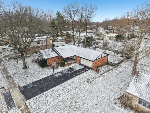 $310,000 | 8402 Tanager Lane, Indianapolis, IN 46256