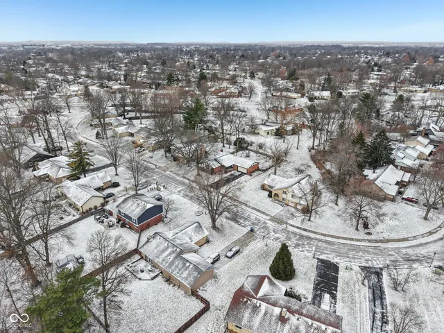 $310,000 | 8402 Tanager Lane, Indianapolis, IN 46256