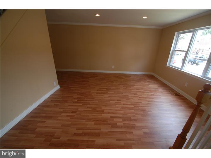 12220 Medford Road Philadelphia, PA 19154 - Photo 2 of 14